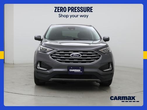 Gray 2022 Ford Edge SEL