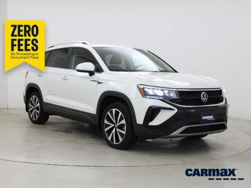 White 2022 Volkswagen Taos SE