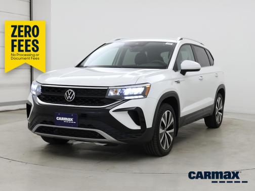 White 2022 Volkswagen Taos SE