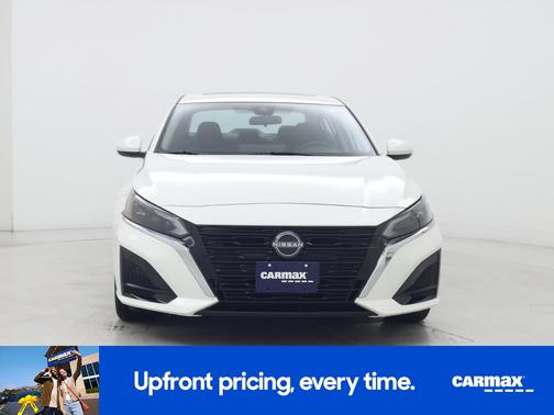 2023 Nissan Altima SV
