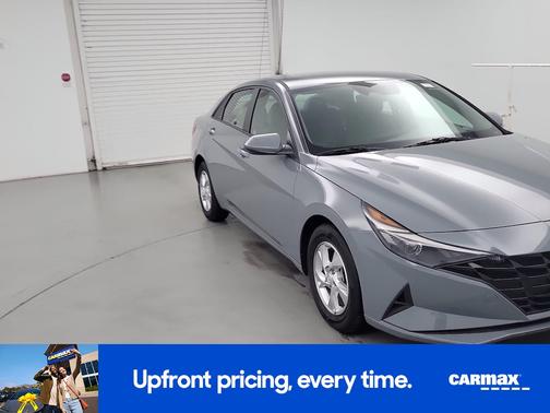 2021 Hyundai ELANTRA SE