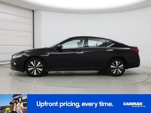 Black 2022 Nissan Altima SL