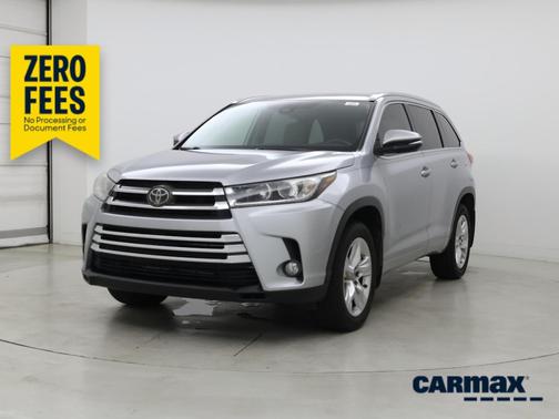 Silver 2018 Toyota Highlander Limited