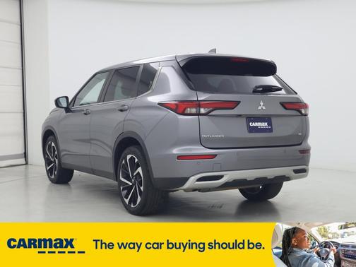 2023 Mitsubishi Outlander SE