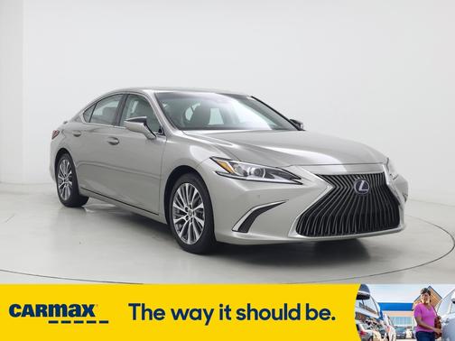 2020 Lexus ES 300h