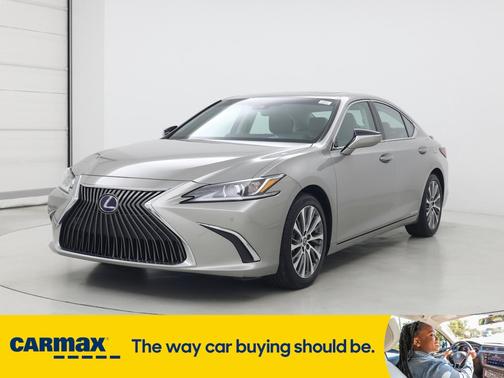 2020 Lexus ES 300h