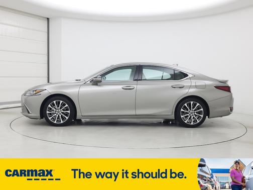 2020 Lexus ES 300h