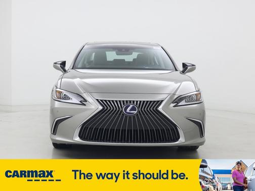 2020 Lexus ES 300h