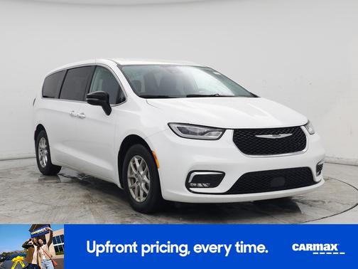 White 2024 Chrysler Pacifica Touring L