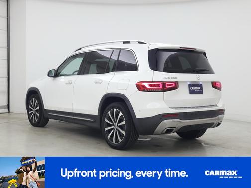 White 2022 Mercedes-Benz GLB 250