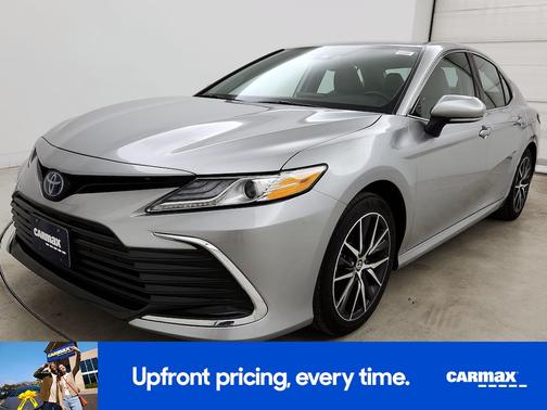 2023 Toyota Camry Hybrid XLE