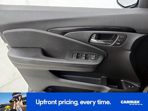 Gray 2016 Honda Pilot Elite