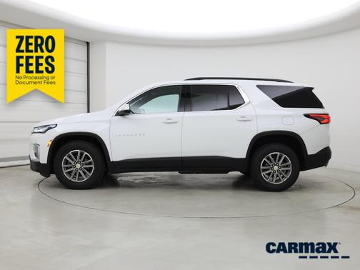 White 2023 Chevrolet Traverse LT Cloth