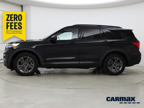Black 2021 Ford Explorer XLT