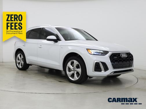 White 2022 Audi Q5 Premium Plus