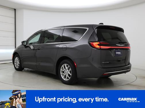 Gray 2023 Chrysler Pacifica Touring L