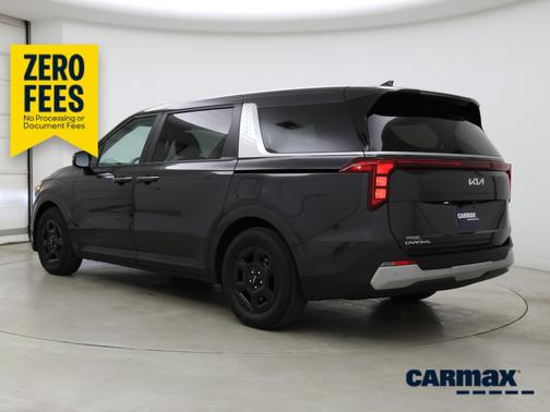 Black 2025 Kia Carnival LXS