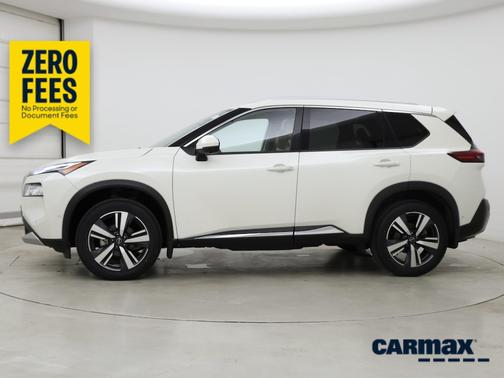 White 2023 Nissan Rogue Platinum