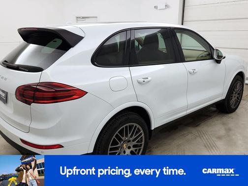 2017 Porsche Cayenne Platinum