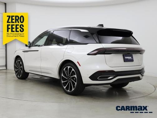 White 2024 Lincoln Nautilus Black Label
