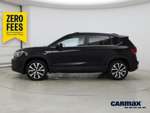 Black 2022 Volkswagen Taos SE