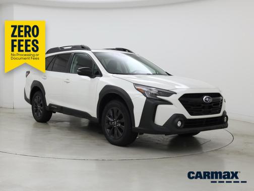 White 2025 Subaru Outback Onyx Edition