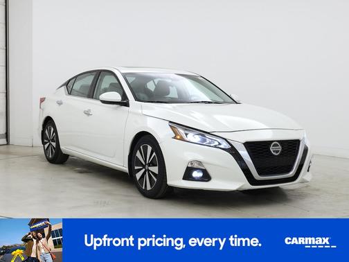 White 2021 Nissan Altima SL