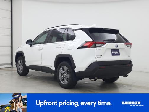 White 2022 Toyota RAV4 Hybrid XLE