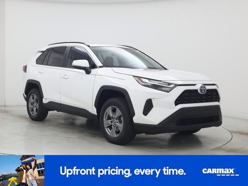 White 2022 Toyota RAV4 Hybrid XLE