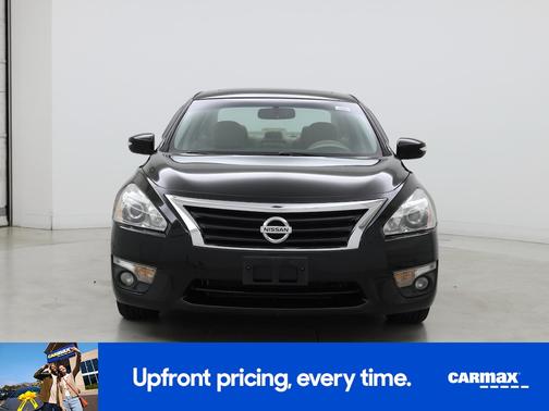 Black 2015 Nissan Altima SV
