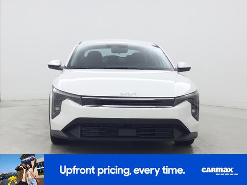 White 2025 Kia K4 LXS