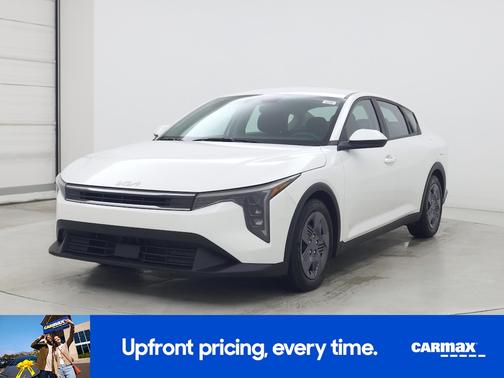White 2025 Kia K4 LXS