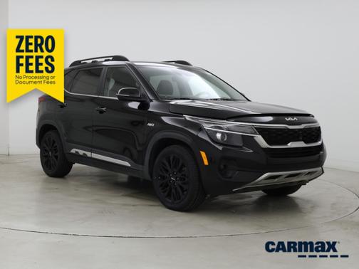Black 2022 Kia Seltos Nightfall