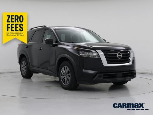 Black 2025 Nissan Pathfinder SV