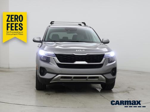 Gray 2022 Kia Seltos EX