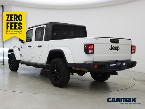 White 2023 Jeep Gladiator Sport
