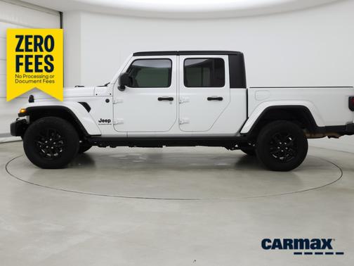 White 2023 Jeep Gladiator Sport