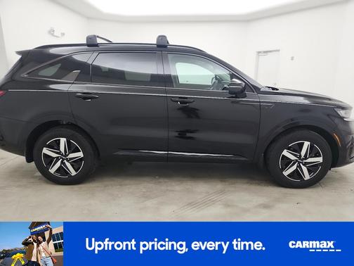 Black 2023 Kia Sorento S