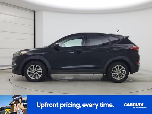 Black 2016 Hyundai TUCSON SE