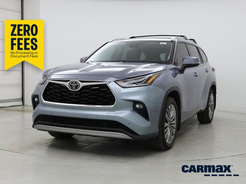 Silver 2021 Toyota Highlander Platinum
