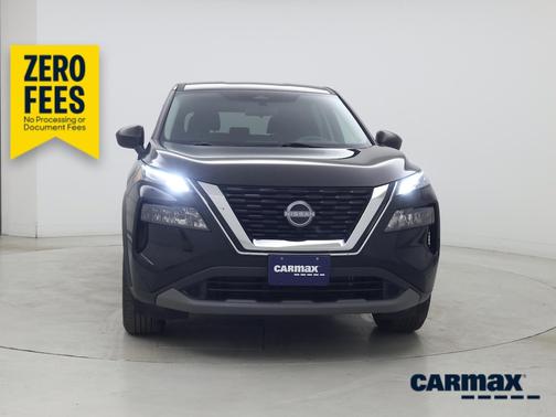 White 2019 Nissan Altima SR