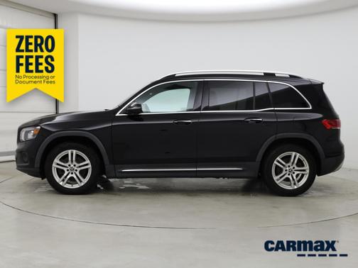 Black 2022 Mercedes-Benz GLB 250