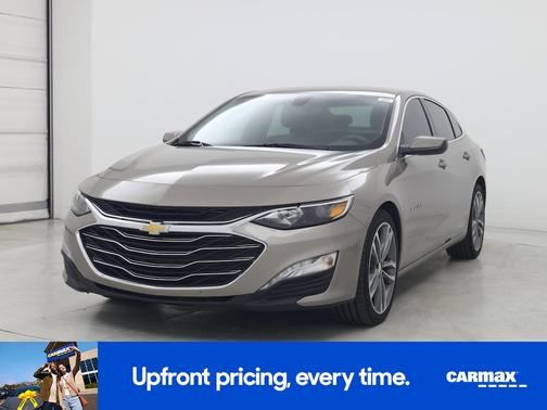 Gold 2022 Chevrolet Malibu LT