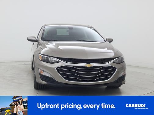 Gold 2022 Chevrolet Malibu LT