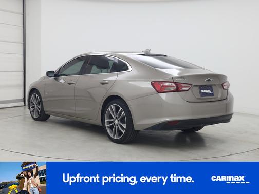 Gold 2022 Chevrolet Malibu LT