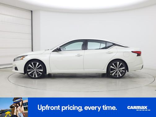 White 2020 Nissan Altima SR