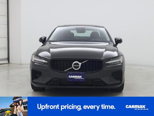 2023 Volvo S60 Recharge Plug-In Hybrid T8 Plus Dark Theme