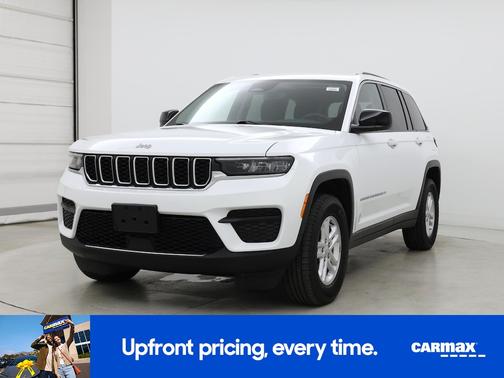 White 2023 Jeep Grand Cherokee Laredo