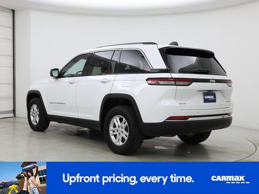 White 2023 Jeep Grand Cherokee Laredo