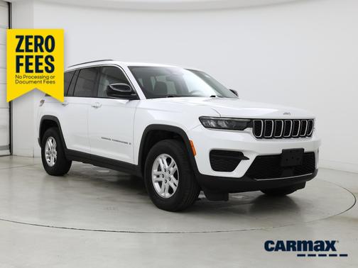 White 2023 Jeep Grand Cherokee Laredo